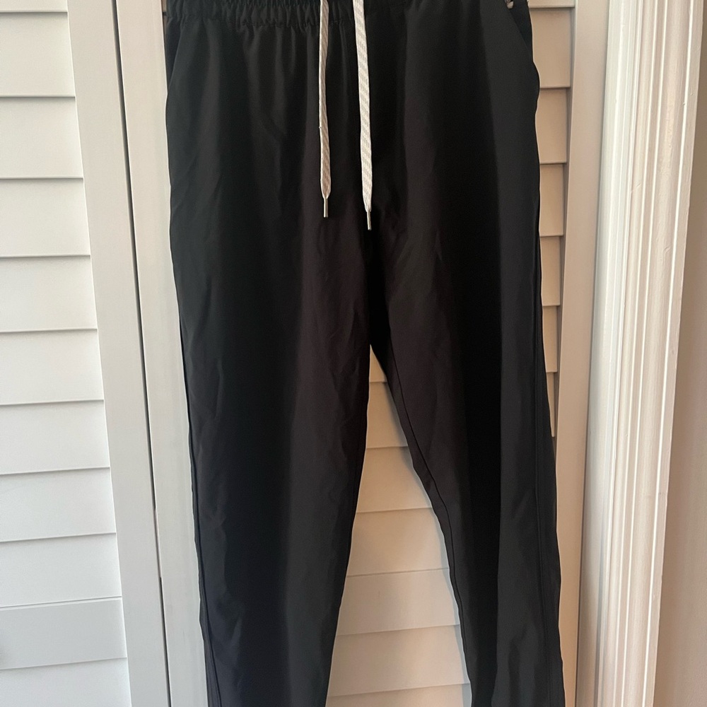 Women’s Vuori Black Joggers XS EUC